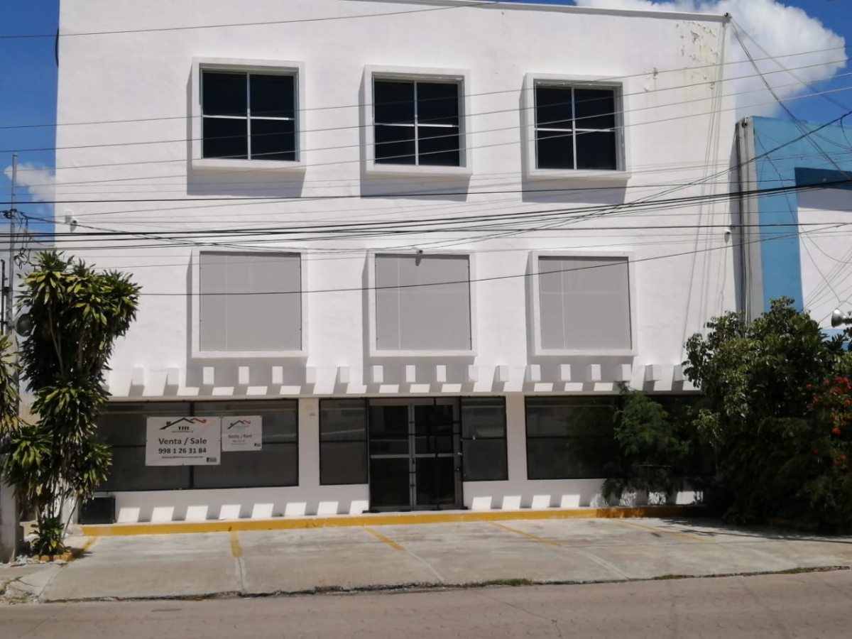 Céntrico edificio en renta en Cancun