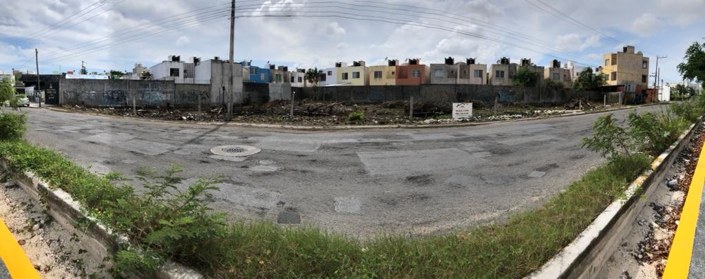 Terreno Av. Chac Mool Cancun